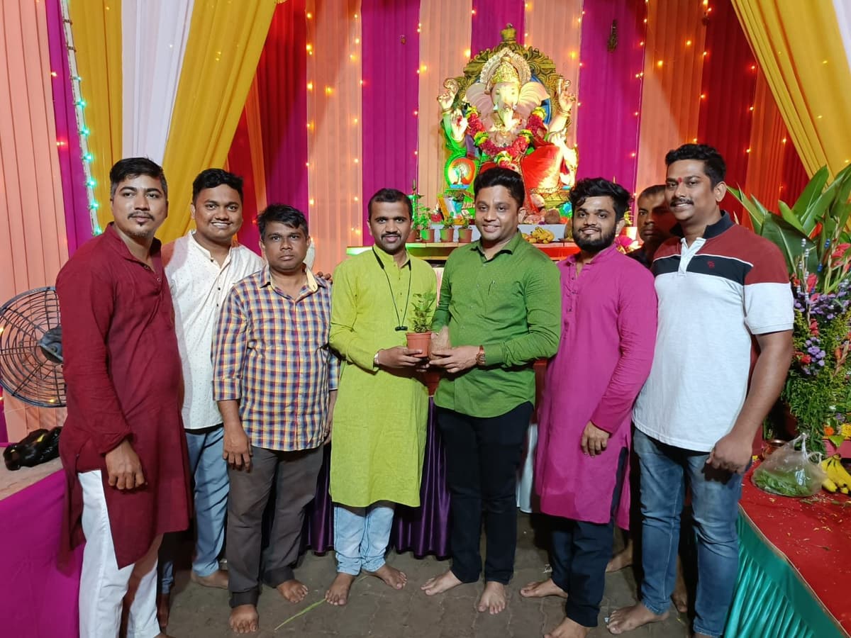 स्नेहभेट — रोपटे — मातोश्री शिवगर्जना गणेशोत्सव २०२३, परेल-भोईवाडा